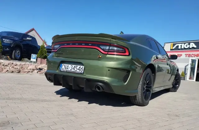 DODGE Charger 