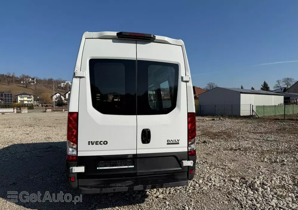 IVECO 35S16  L2H2 Blaszak Brygaduwka Doca 6 Osobowa   IGŁA 