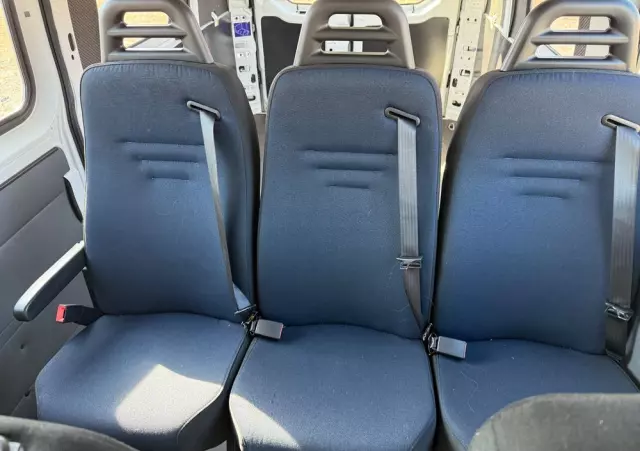 IVECO 35S16  L2H2 Blaszak Brygaduwka Doca 6 Osobowa   IGŁA 