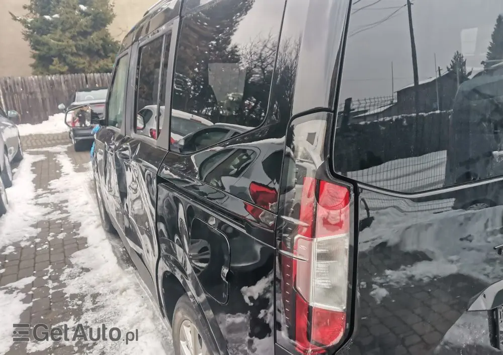 FORD Tourneo Courier 1.0 EcoBoost ACTIVE