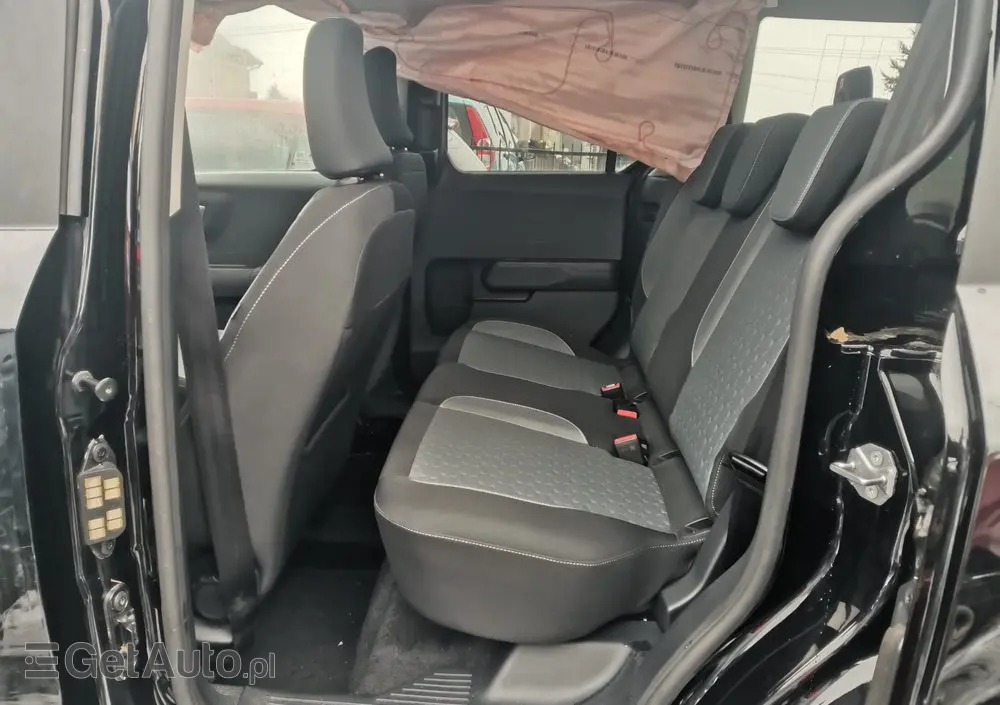 FORD Tourneo Courier 1.0 EcoBoost ACTIVE