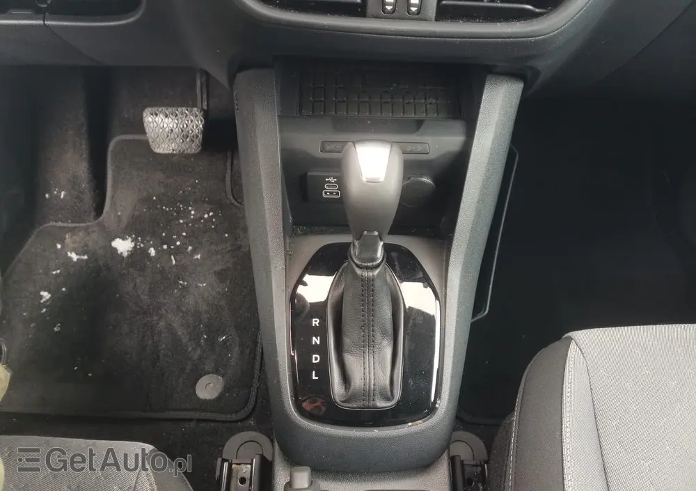 FORD Tourneo Courier 1.0 EcoBoost ACTIVE