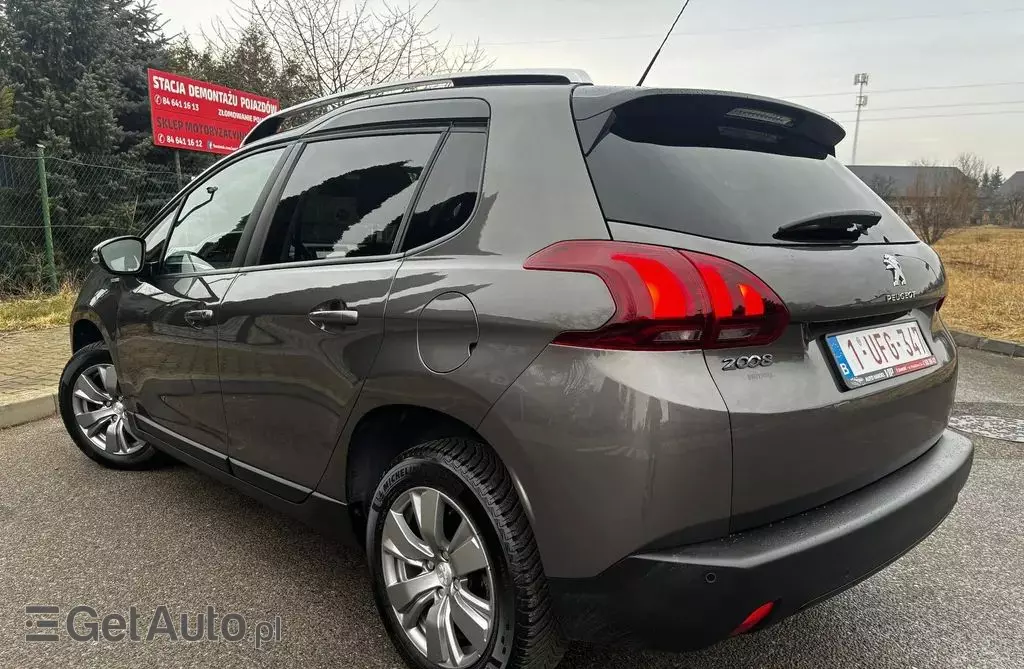 PEUGEOT 2008 