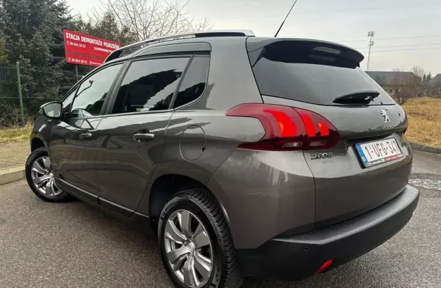 PEUGEOT 2008 