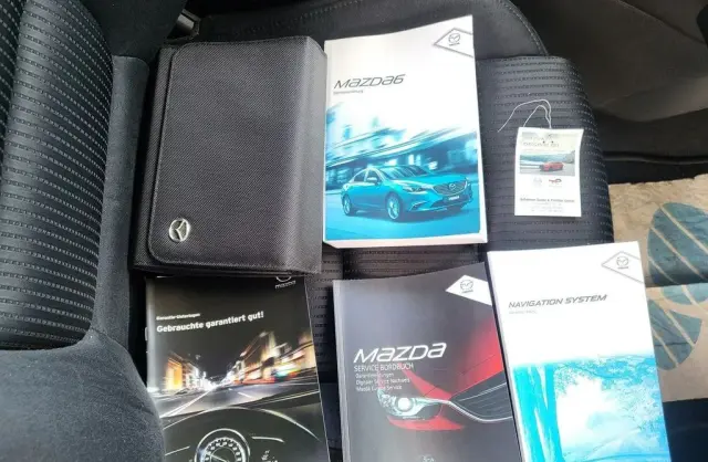 MAZDA 6 
