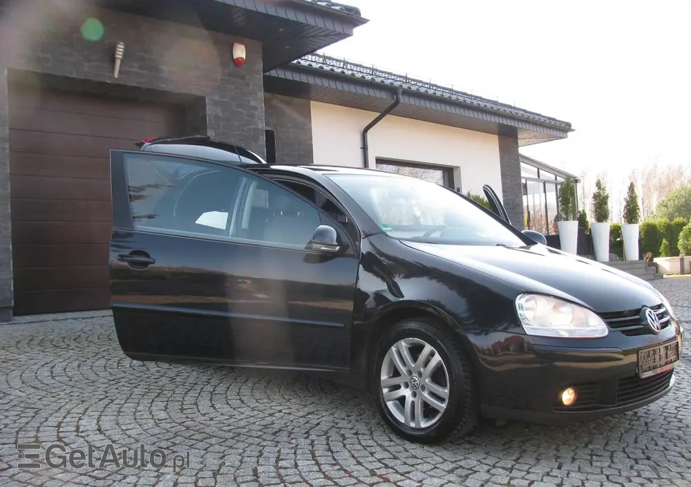 VOLKSWAGEN Golf 1.4 Tour Edition