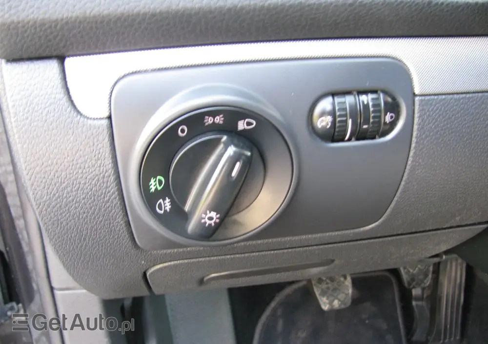 VOLKSWAGEN Golf 1.4 Tour Edition