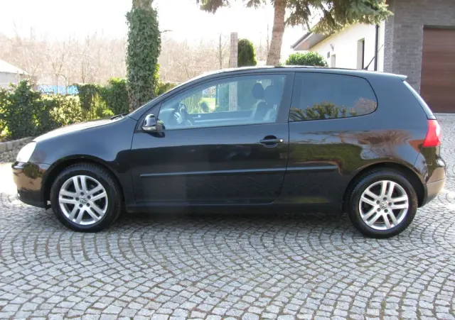 VOLKSWAGEN Golf 1.4 Tour Edition