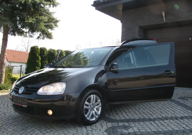 VOLKSWAGEN Golf 1.4 Tour Edition