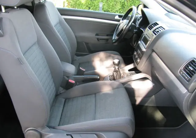 VOLKSWAGEN Golf 1.4 Tour Edition