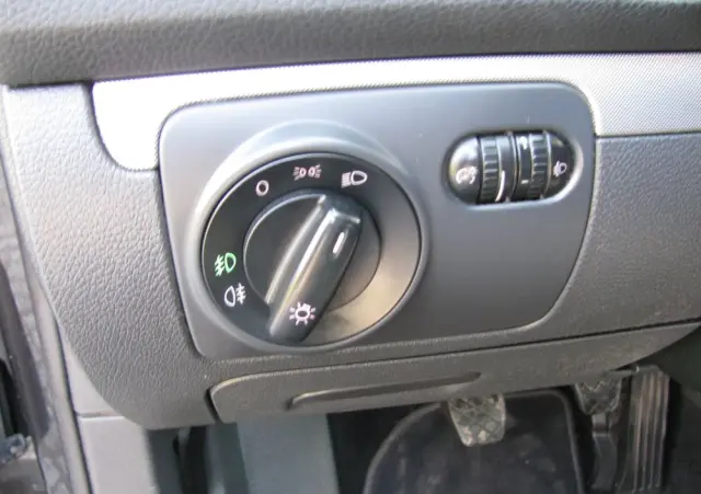 VOLKSWAGEN Golf 1.4 Tour Edition