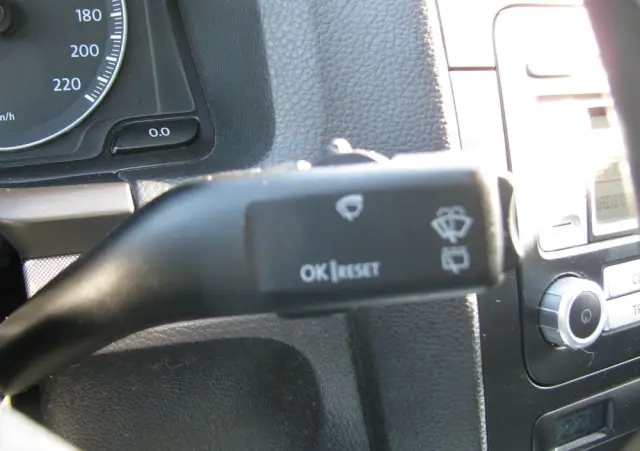 VOLKSWAGEN Golf 1.4 Tour Edition