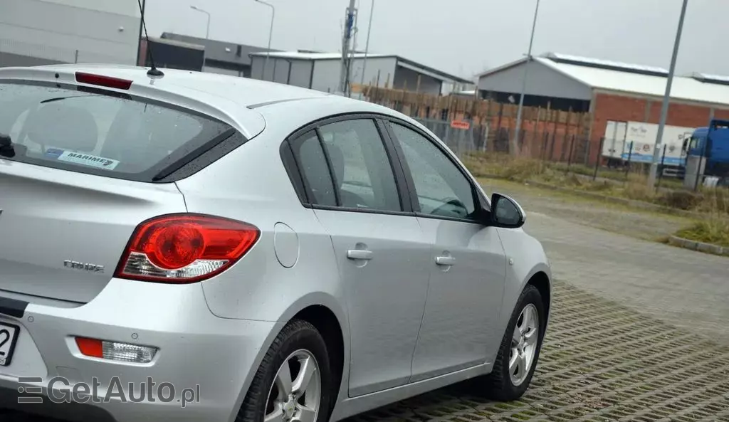 CHEVROLET Cruze 