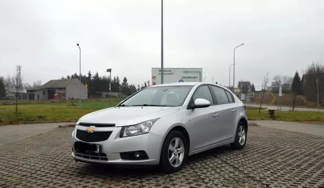 CHEVROLET Cruze 