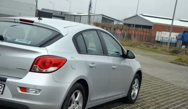 CHEVROLET Cruze 