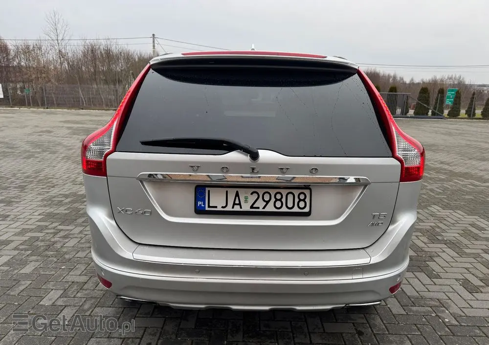 VOLVO XC 60 T5 AWD Geartronic Summum
