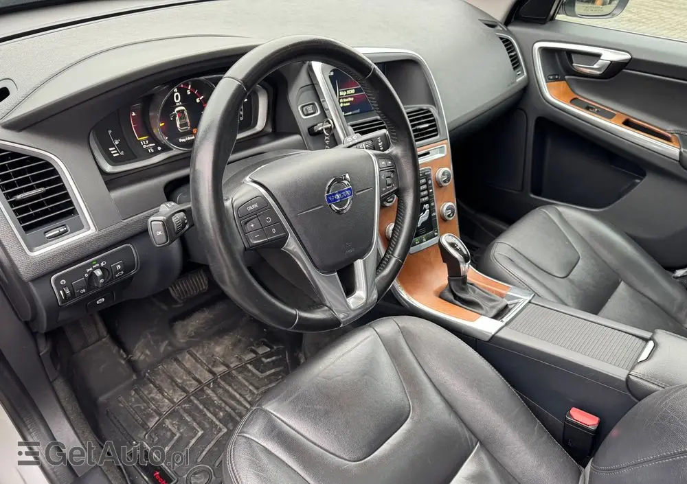 VOLVO XC 60 T5 AWD Geartronic Summum