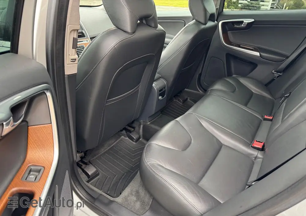 VOLVO XC 60 T5 AWD Geartronic Summum