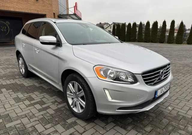 VOLVO XC 60 T5 AWD Geartronic Summum