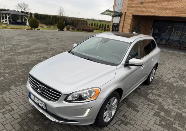 VOLVO XC 60 T5 AWD Geartronic Summum