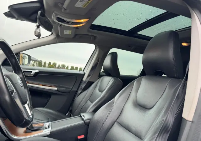 VOLVO XC 60 T5 AWD Geartronic Summum