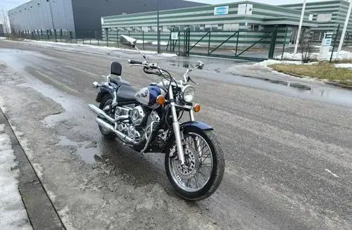 YAMAHA Drag 