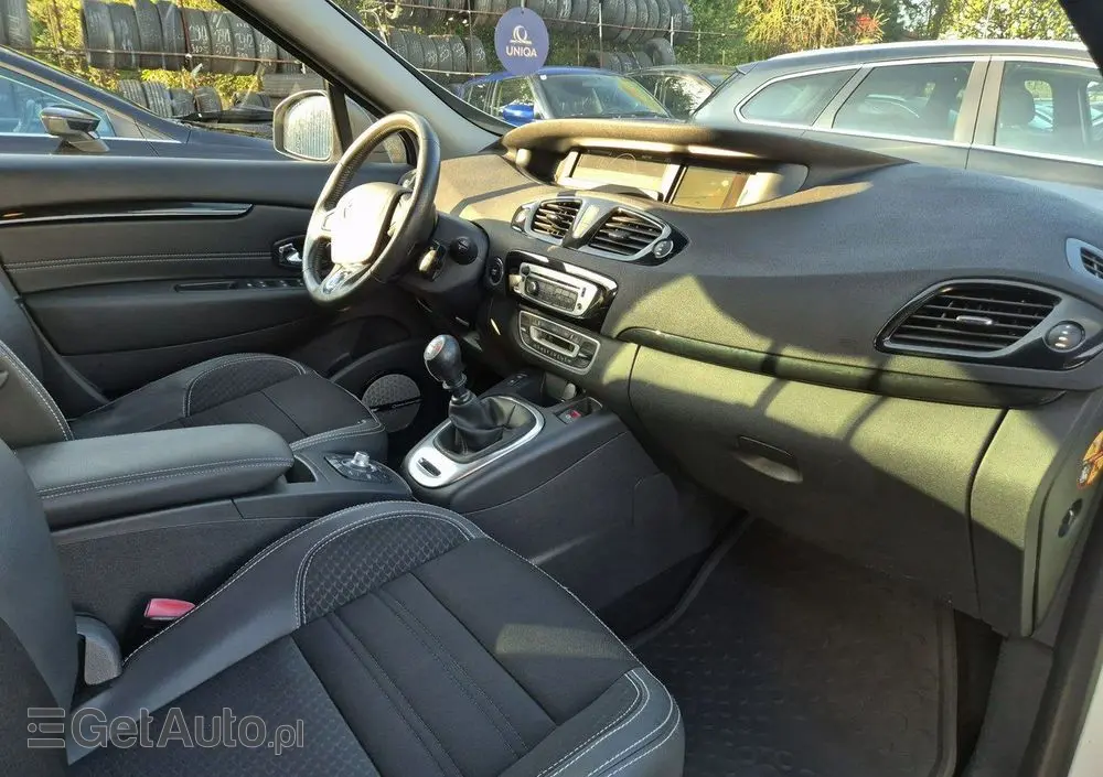 RENAULT Grand Scenic 