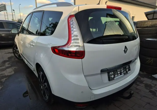 RENAULT Grand Scenic 
