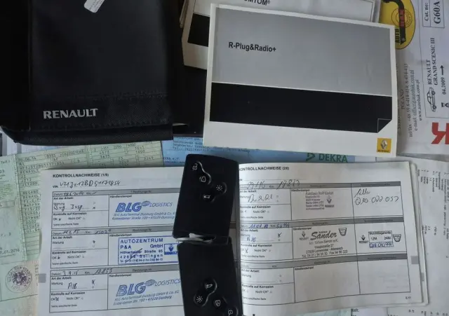 RENAULT Grand Scenic 