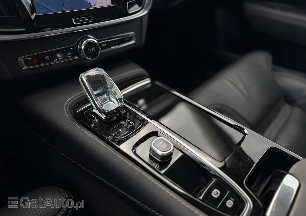 VOLVO V90 T8 AWD Plug-In Hybrid Ultimate Bright