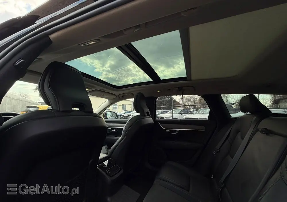 VOLVO V90 T8 AWD Plug-In Hybrid Ultimate Bright