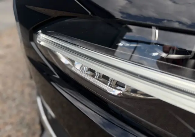 VOLVO V90 T8 AWD Plug-In Hybrid Ultimate Bright