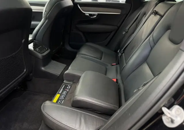 VOLVO V90 T8 AWD Plug-In Hybrid Ultimate Bright