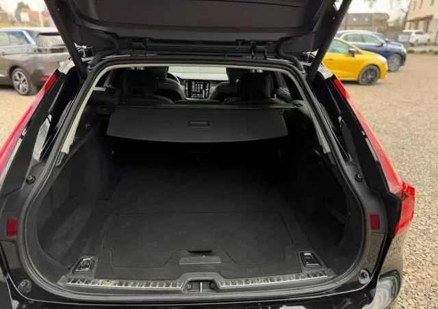VOLVO V90 T8 AWD Plug-In Hybrid Ultimate Bright