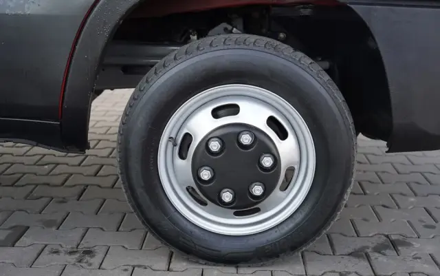 IVECO DAILY 35-130 / WYWROTKA TYLNOZSYPOWA / BLIŹNIAK / MANUAL 