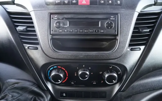 IVECO DAILY 35-130 / WYWROTKA TYLNOZSYPOWA / BLIŹNIAK / MANUAL 