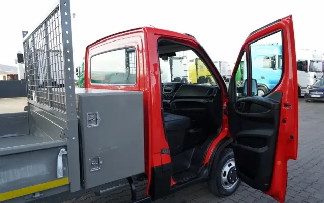 IVECO DAILY 35-130 / WYWROTKA TYLNOZSYPOWA / BLIŹNIAK / MANUAL 