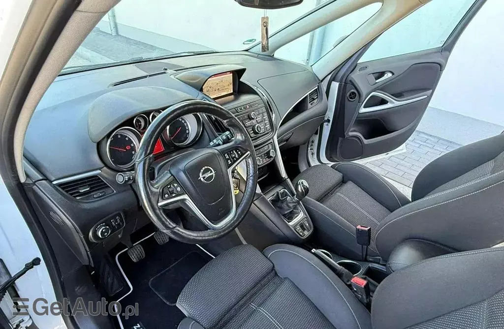 OPEL Zafira 