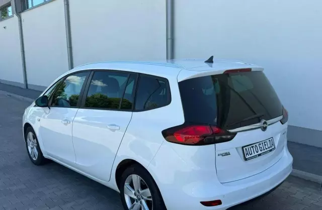OPEL Zafira 