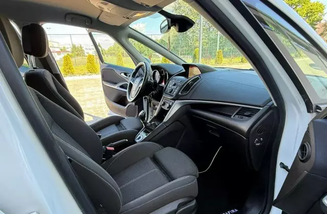 OPEL Zafira 