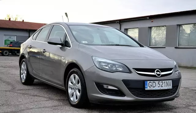 OPEL Astra 