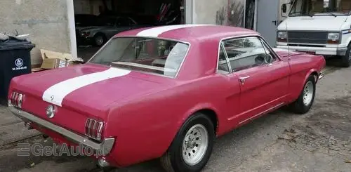 FORD Mustang 