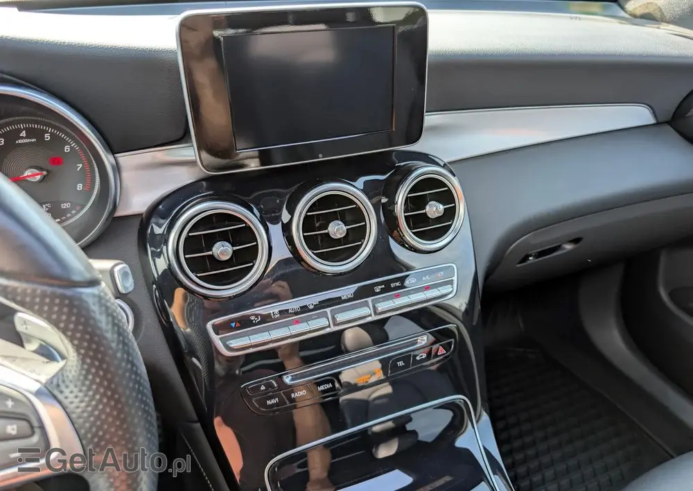 MERCEDES-BENZ GLC 250 4-Matic