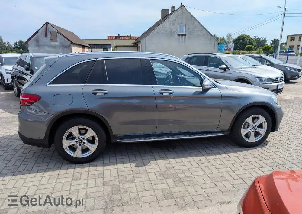 MERCEDES-BENZ GLC 250 4-Matic