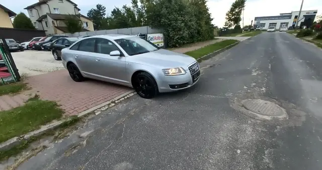 AUDI A6 2.4 Multitronic