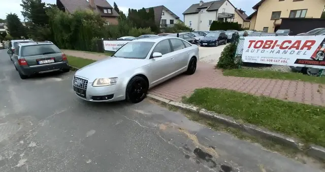 AUDI A6 2.4 Multitronic