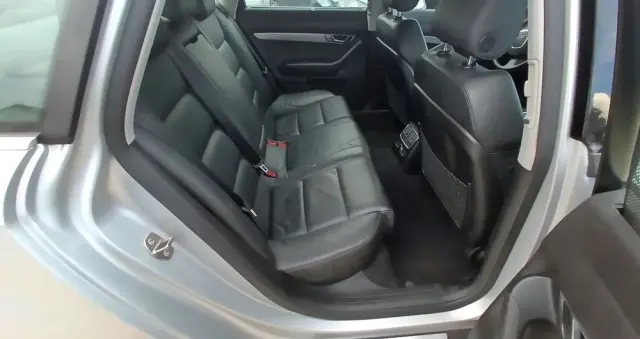 AUDI A6 2.4 Multitronic