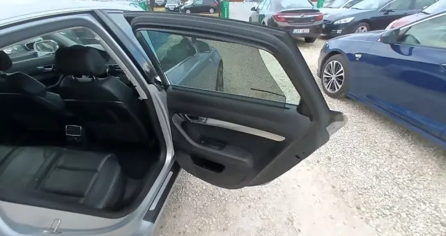 AUDI A6 2.4 Multitronic