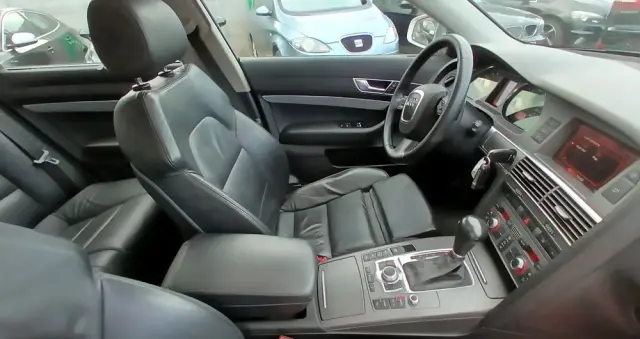 AUDI A6 2.4 Multitronic