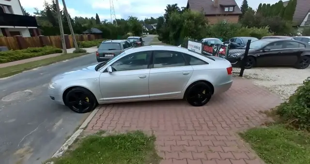 AUDI A6 2.4 Multitronic
